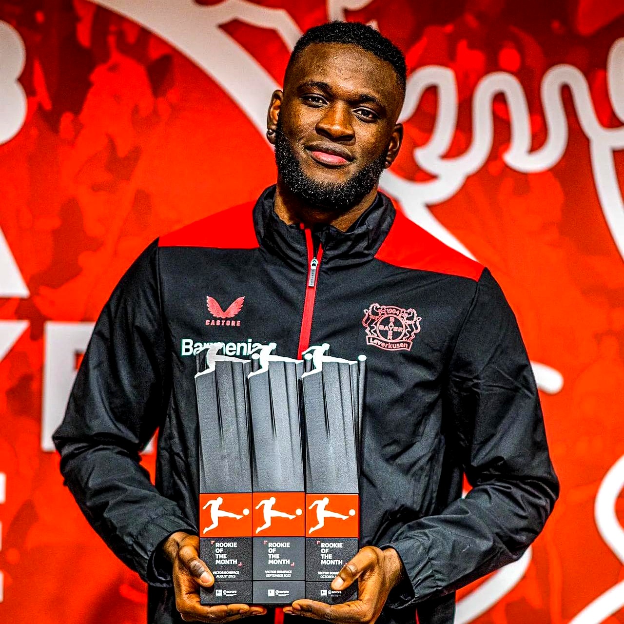 转会期体能课后，托特纳姆再遭质疑备战欧冠，质疑声仍在，球探报告显示潜力 -奇异果娱乐