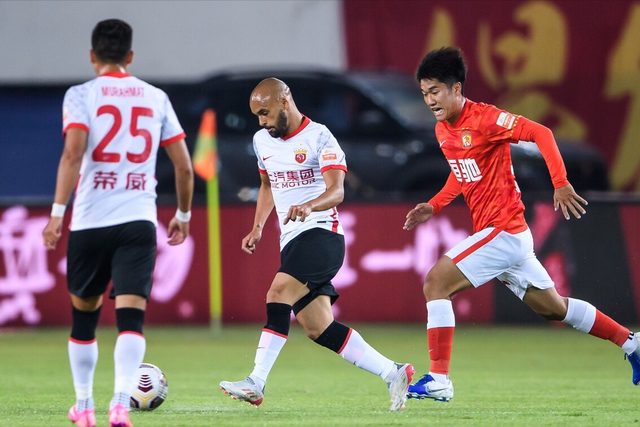 包含法甲转会期再迎强敌；上海久事手感冰凉；主帅态度：底气十足；赛季目标并未改变的词条-奇异果娱乐